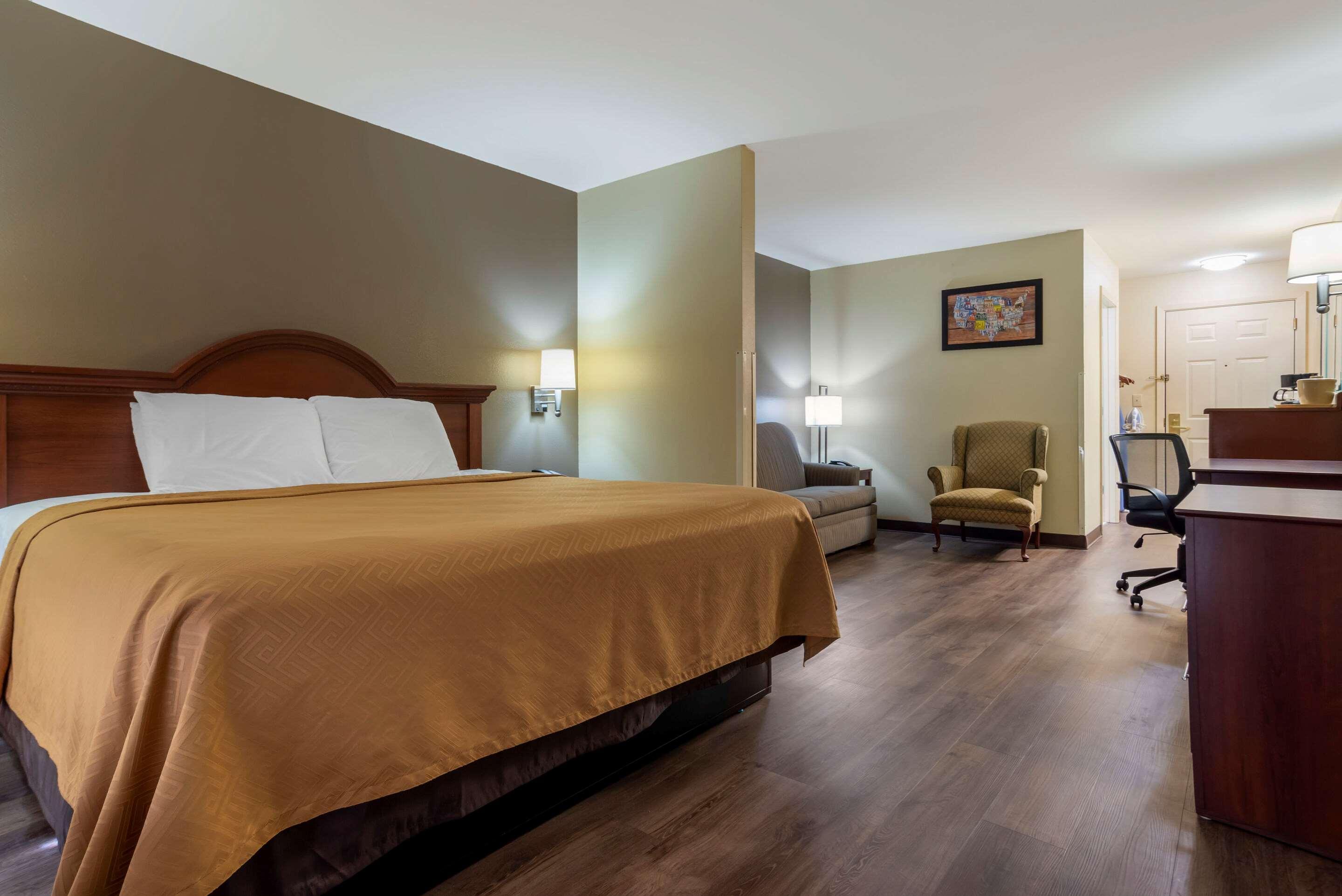 Econo Lodge Inn & Suites Flowood Exterior foto