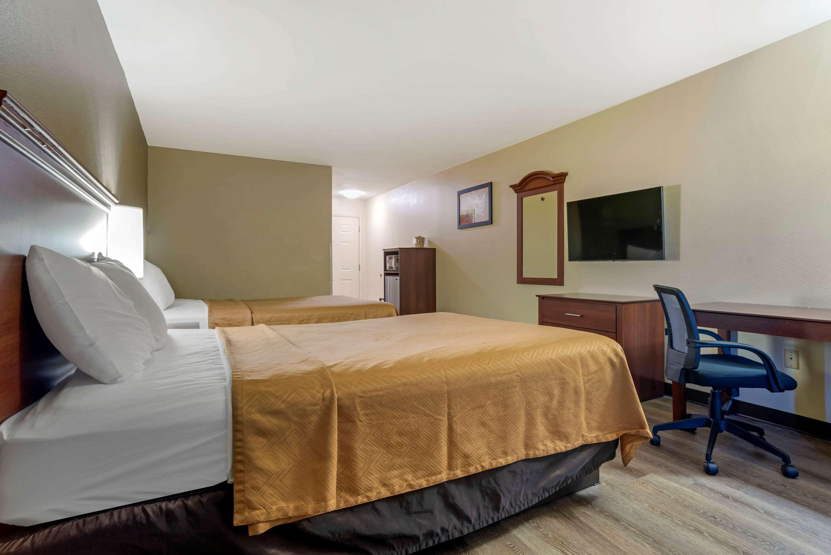 Econo Lodge Inn & Suites Flowood Exterior foto