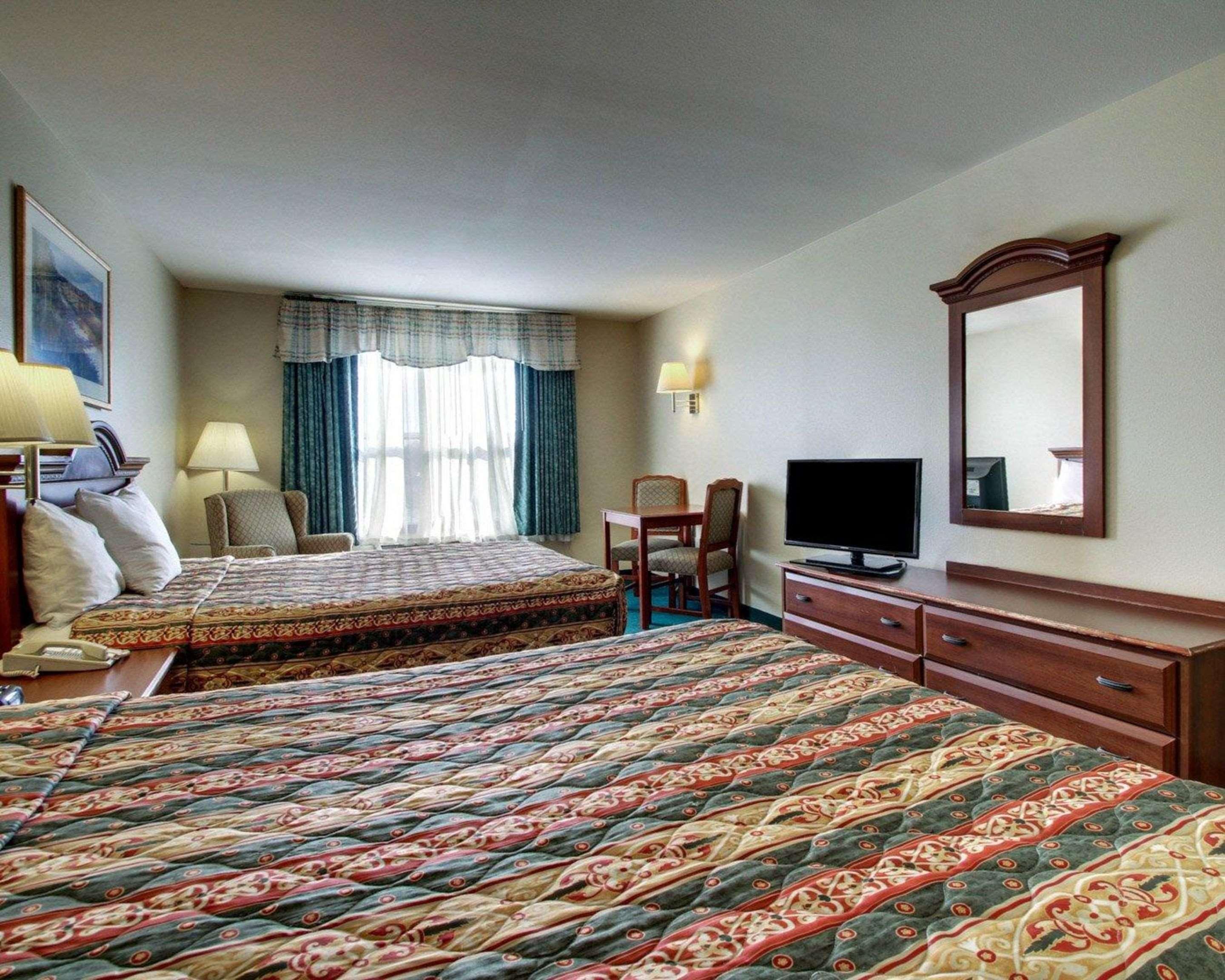 Econo Lodge Inn & Suites Flowood Exterior foto