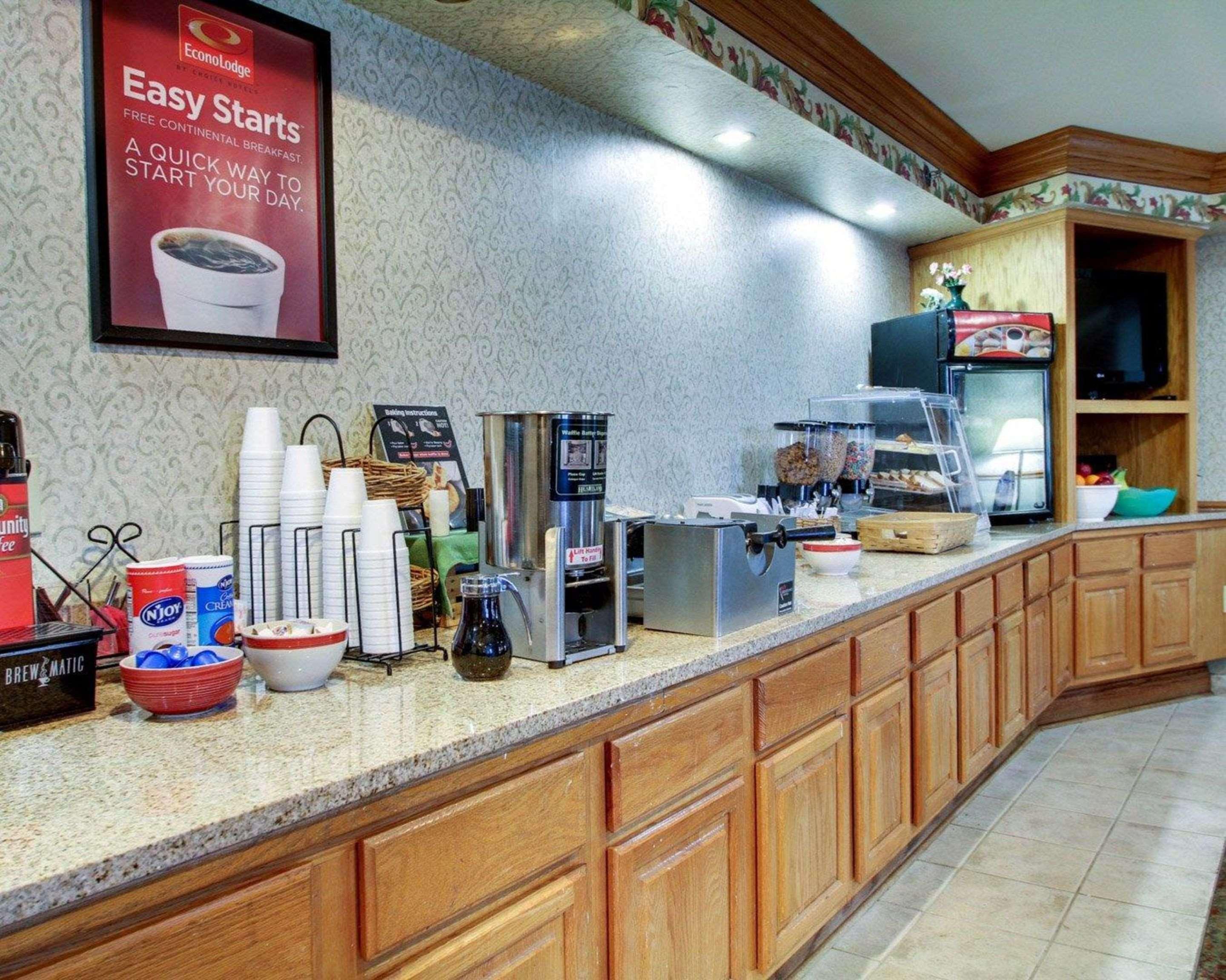 Econo Lodge Inn & Suites Flowood Exterior foto