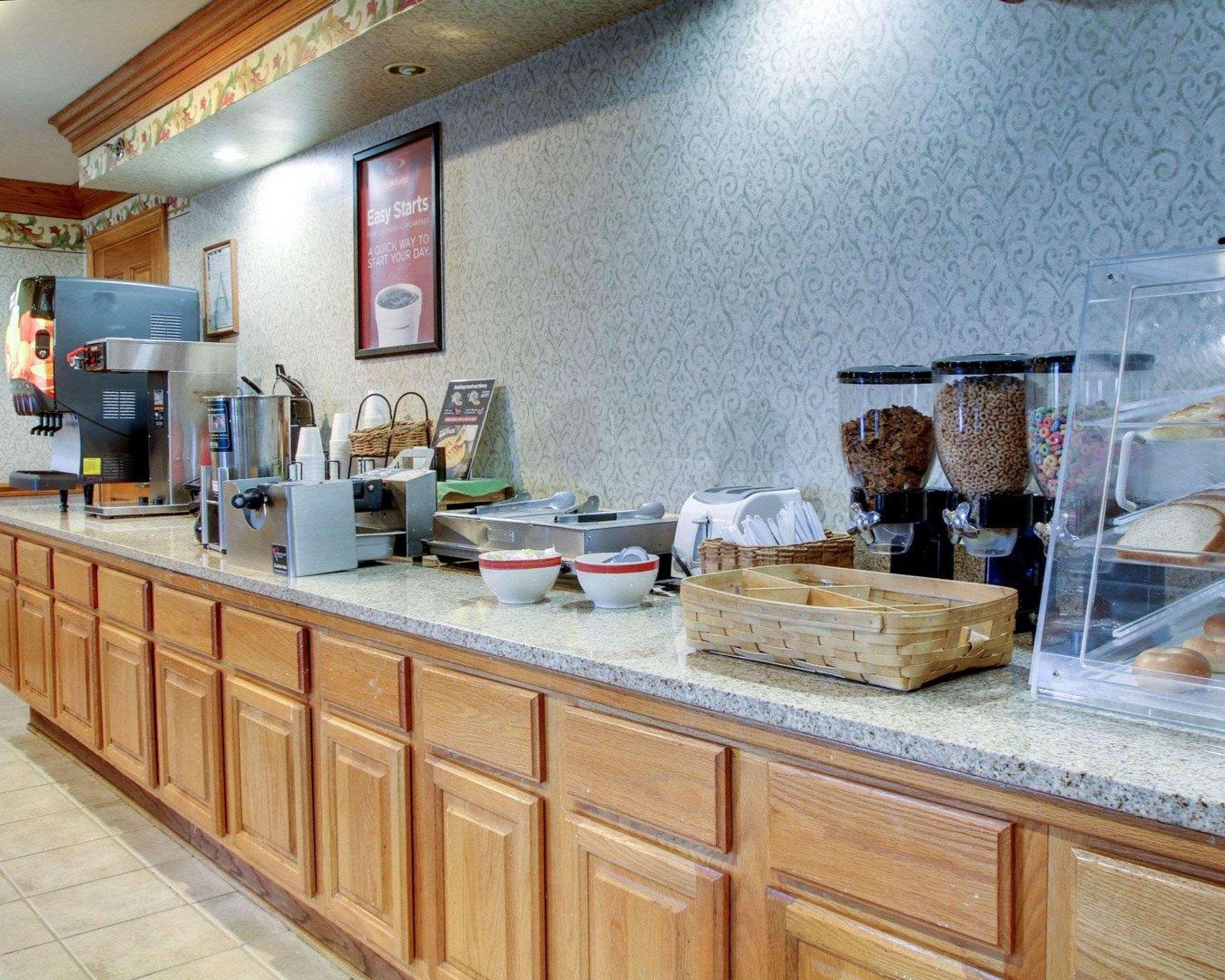 Econo Lodge Inn & Suites Flowood Exterior foto