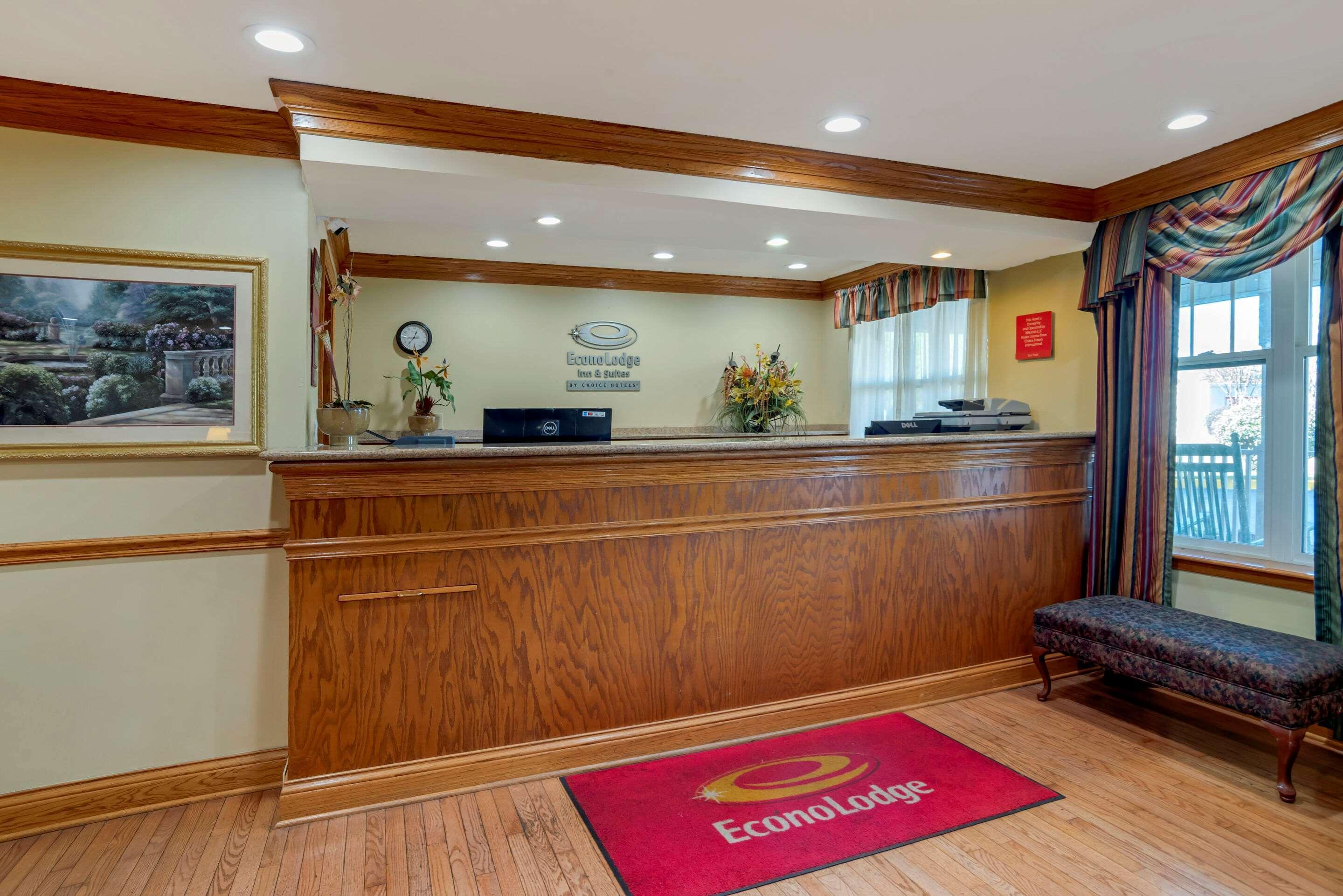 Econo Lodge Inn & Suites Flowood Exterior foto